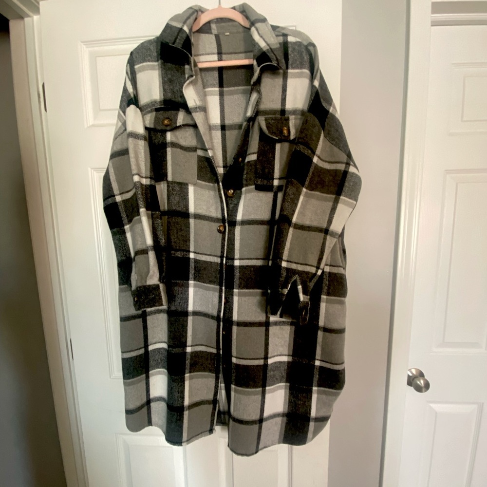Long black white plaid shacket 2XL